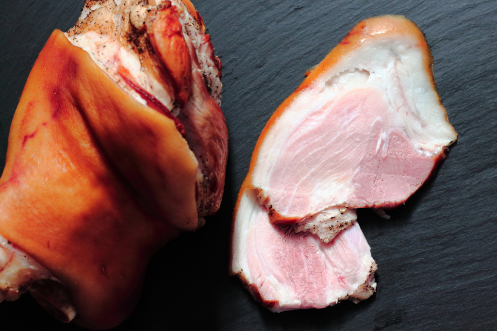 рулька свиная копченая